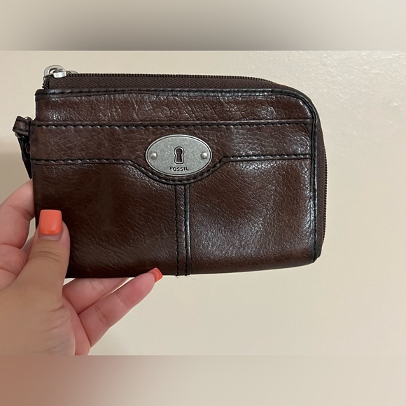 Fossil Wristlet Wallet - Picture 1 of 6